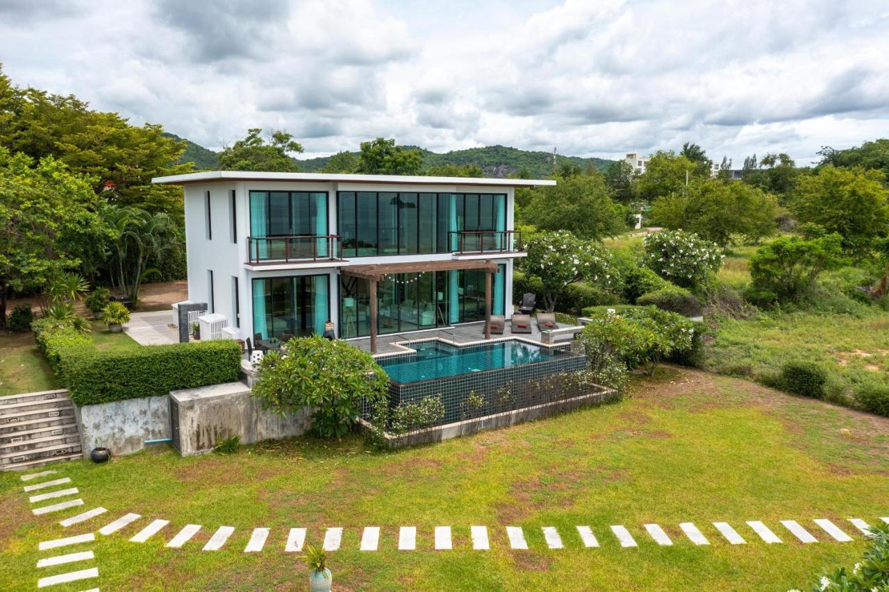 Beachfront Modern 4 Bedroom Pool Villa - Rv Huahin Kültér fotó