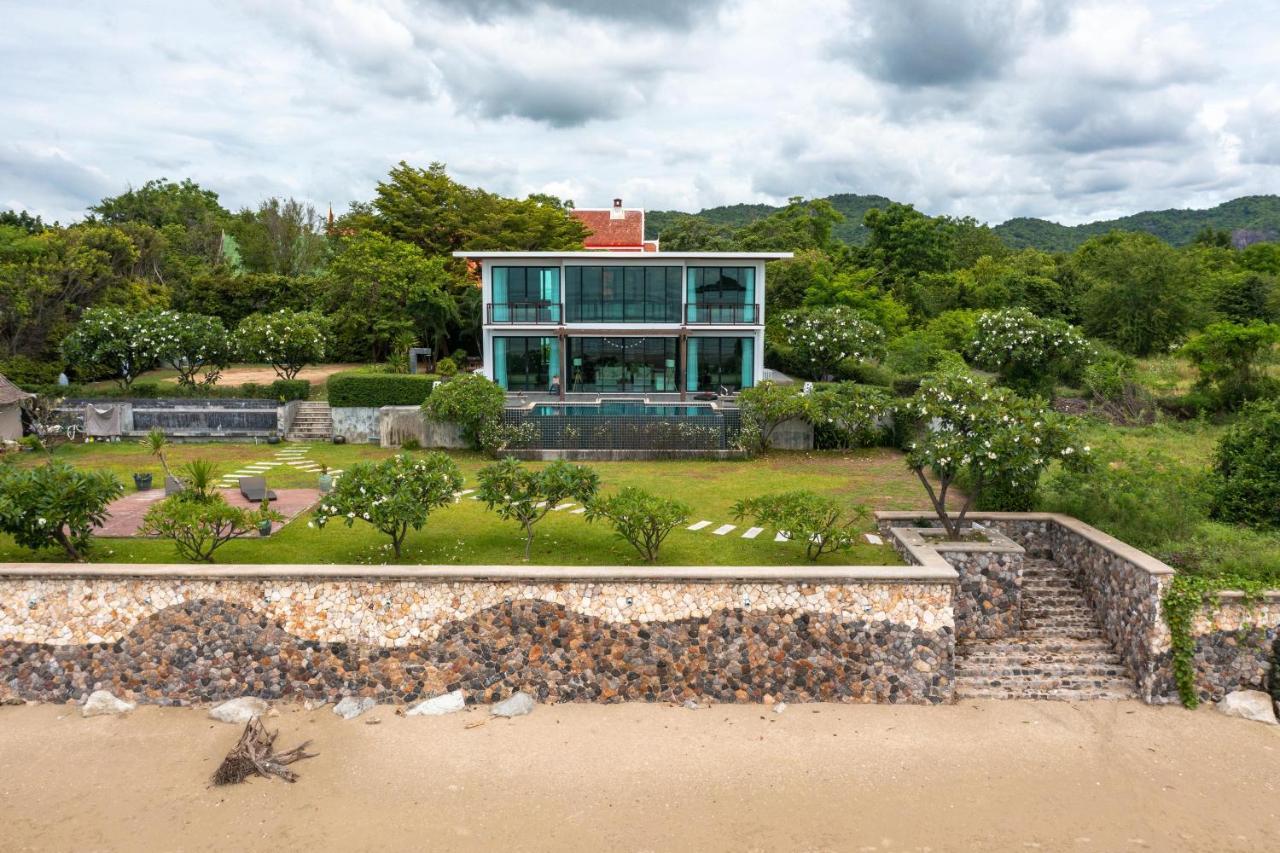 Beachfront Modern 4 Bedroom Pool Villa - Rv Huahin Kültér fotó