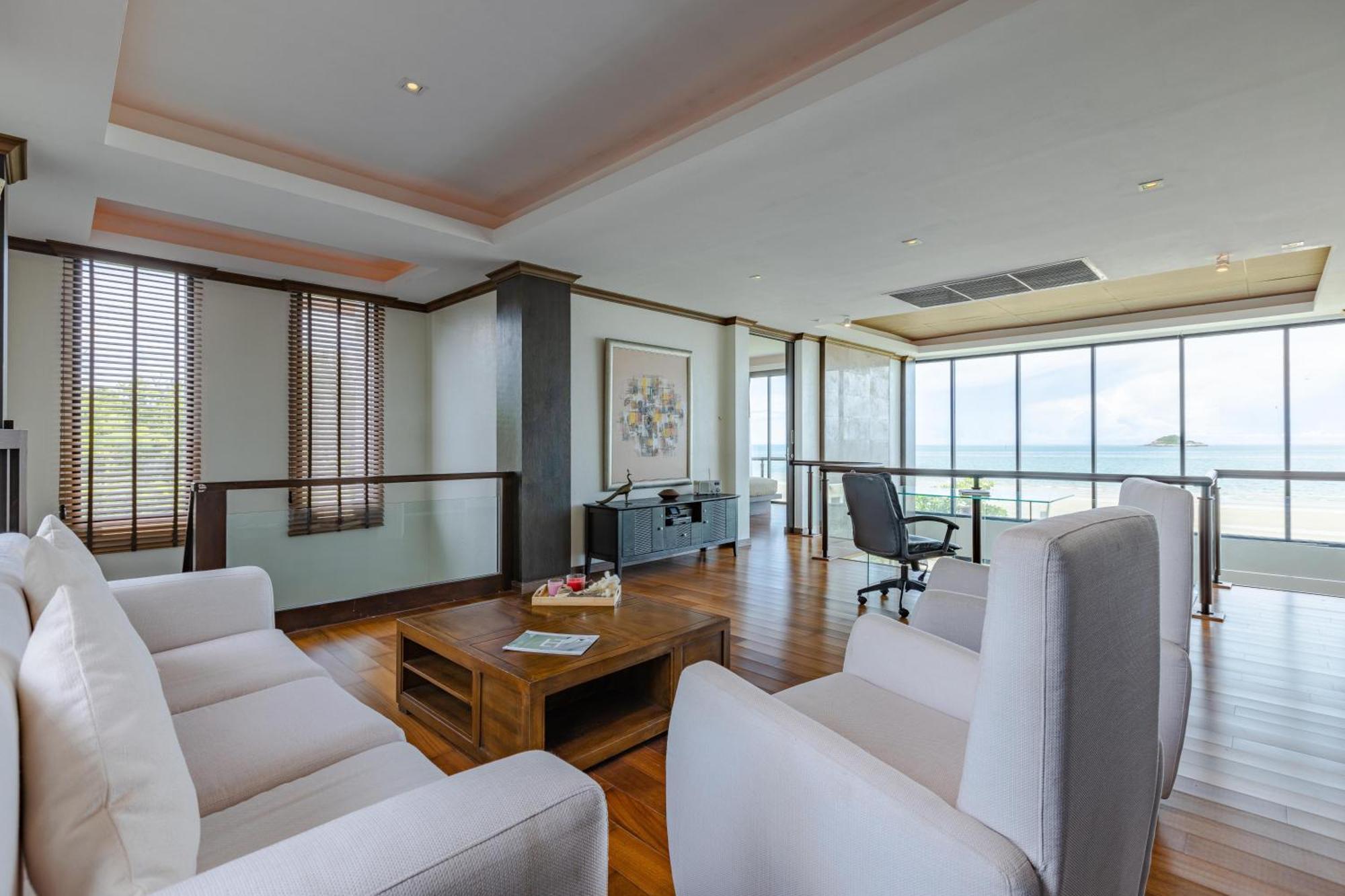Beachfront Modern 4 Bedroom Pool Villa - Rv Huahin Kültér fotó