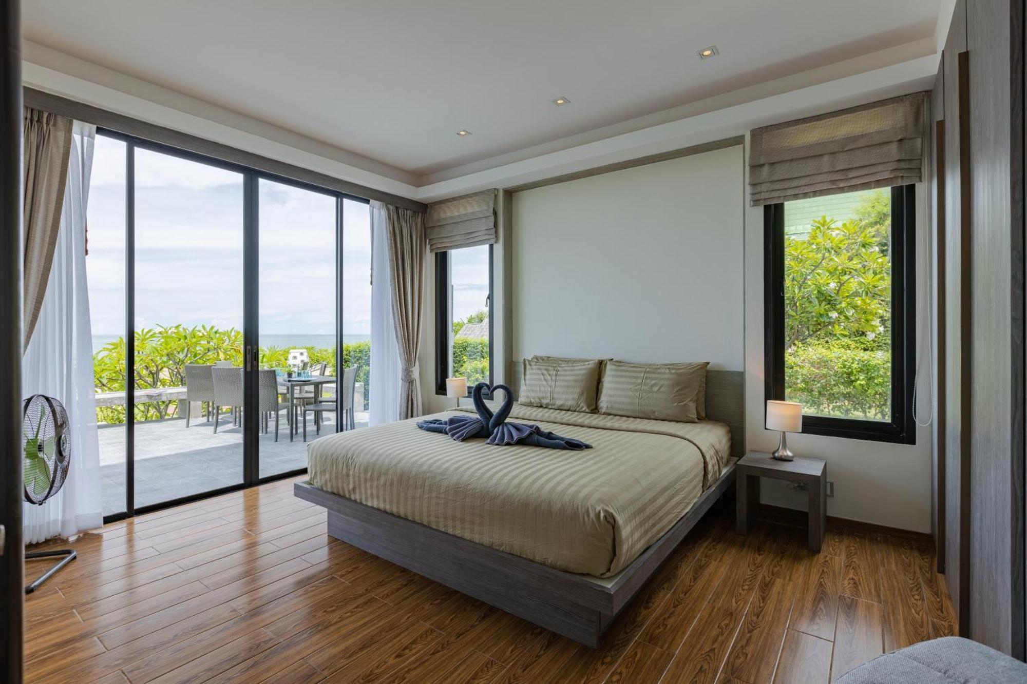 Beachfront Modern 4 Bedroom Pool Villa - Rv Huahin Kültér fotó