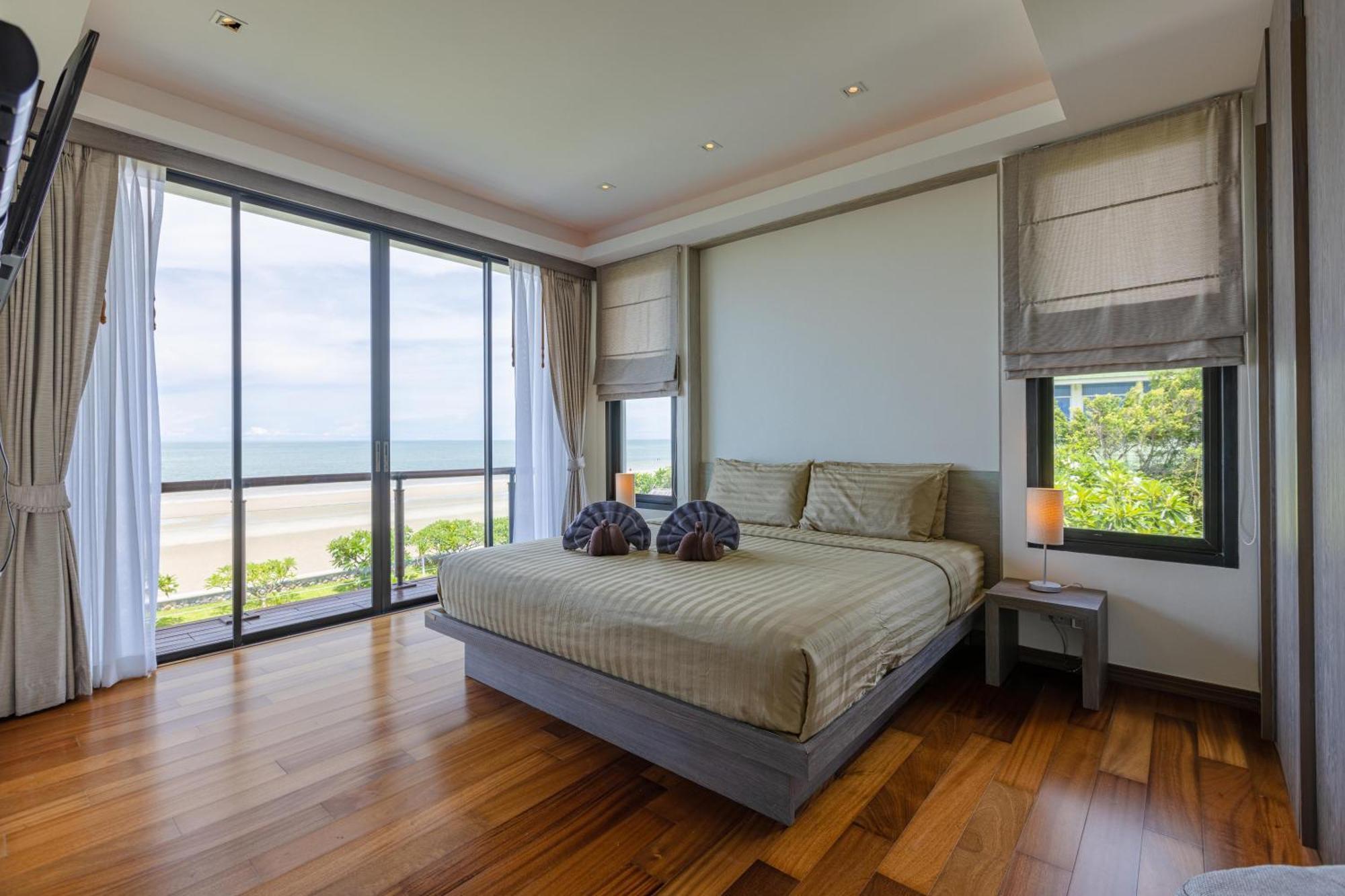 Beachfront Modern 4 Bedroom Pool Villa - Rv Huahin Kültér fotó