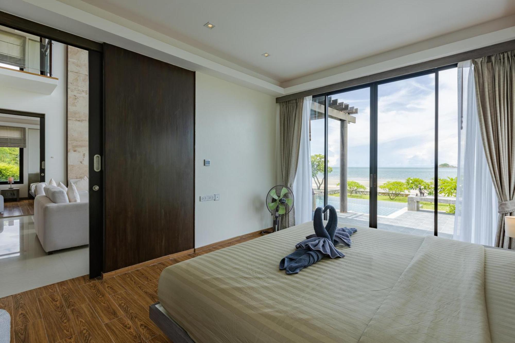 Beachfront Modern 4 Bedroom Pool Villa - Rv Huahin Kültér fotó